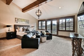 TV, fireplace, DVD player