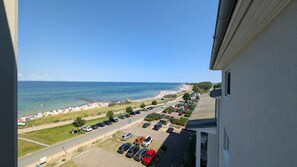 Beach/ocean view - Ostsee-Loge Heiligenhafen: 270° Panorama & Penthouse-Feeling (Heiligenhafen)