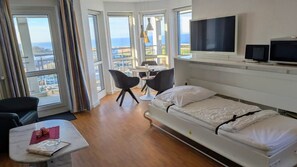 1 bedroom, iron/ironing board, travel cot, free WiFi