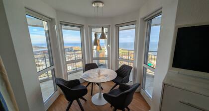 Tower penthouse Heiligenhafen right on the beach