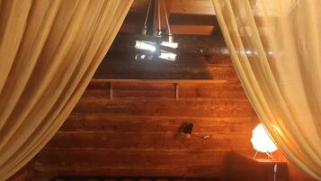 1 bedroom, soundproofing, iron/ironing board, free WiFi