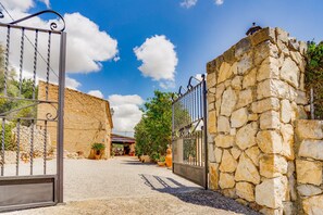 Property grounds - Finca Bielo for 8 people with swimming pool in Lloret (Lloret de Vistalegre)