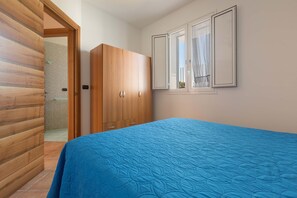 3 sovrum, strykjärn/strykbräda och sängkläder