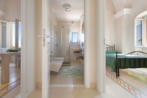 Ferienhaus | 4 Schlafzimmer, kostenloses WLAN
