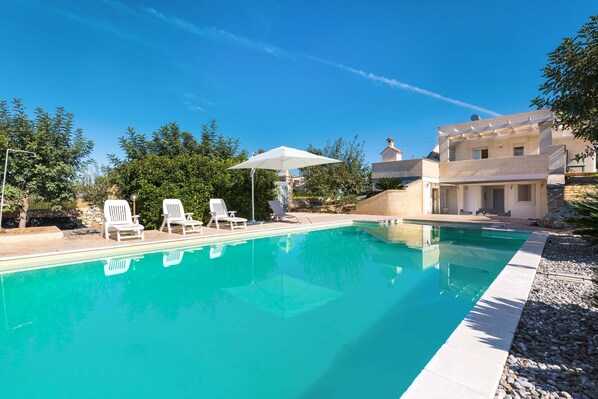 Seasonal outdoor pool