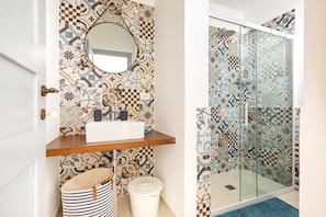Ferienhaus | Badezimmer | Dusche, Haartrockner