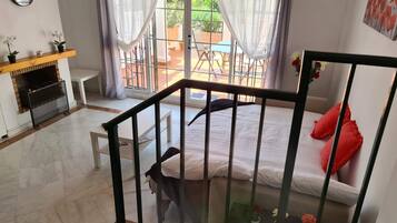 2 chambres, fer et planche à repasser, Wi-Fi gratuit, draps fournis