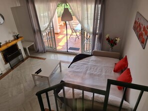 2 habitaciones, tabla de planchar con plancha y wifi gratis 