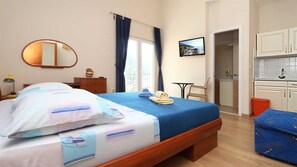 1 chambre, bureau, Wi-Fi gratuit, draps fournis