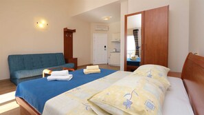1 bedroom, free WiFi, bed sheets - Double Comfortable Studio Sea View Apartment 22 (Drvenik)