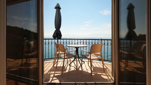 Double Comfortable Studio Sea View Apartment 25