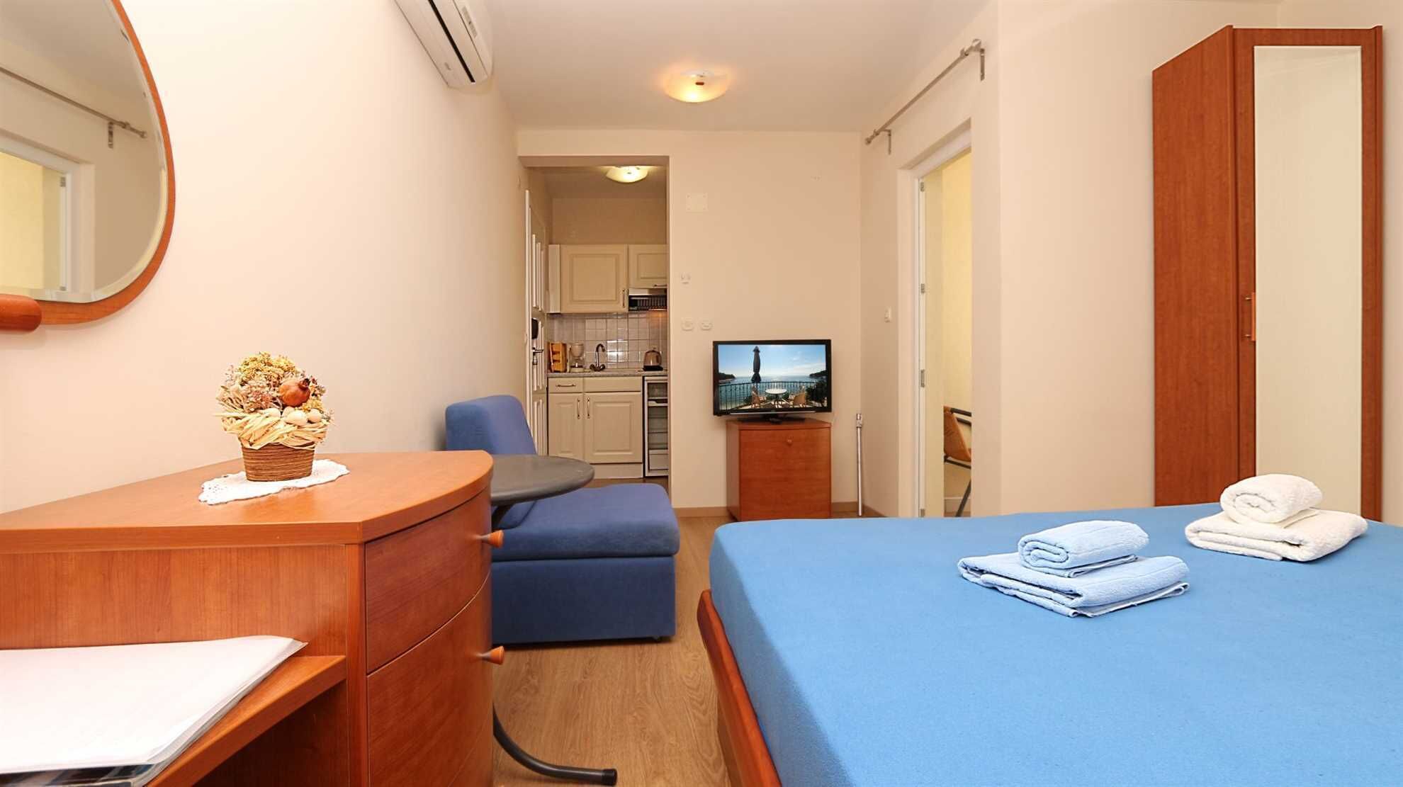 1 bedroom, free WiFi, bed sheets