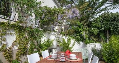 200m from the beach, cosy house for 4