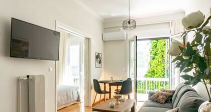 Plaka Central 1BR by JJ Hospitality