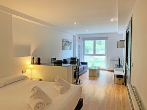 Studio de base | Wi-Fi (supplément)