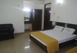 Premium bedding, rollaway beds, free WiFi, bed sheets
