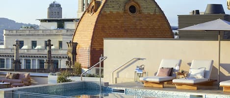 Outdoor pool, pool umbrellas, pool loungers