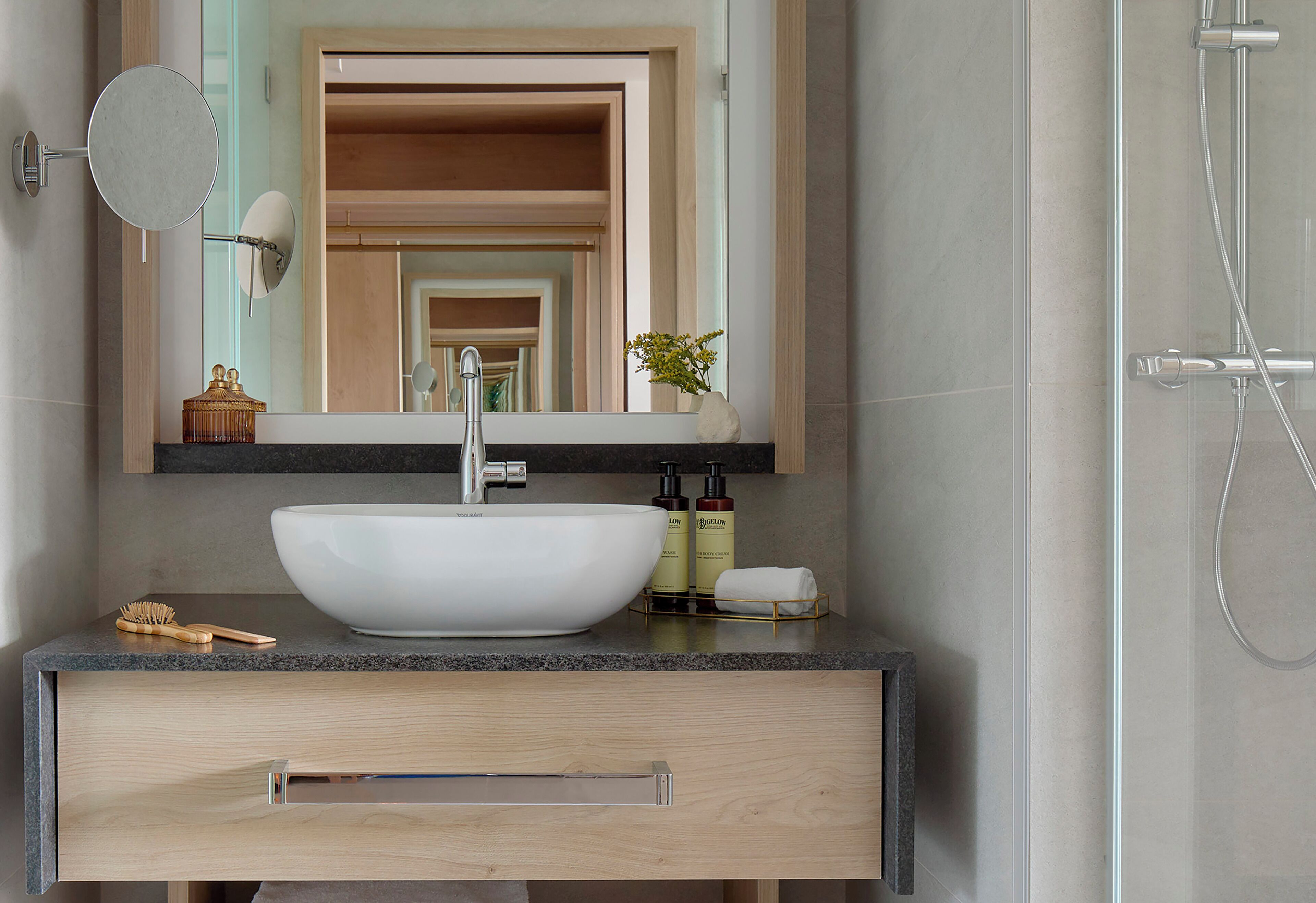 Studio ME + Suite Terrace & Jacuzzi Sagrada Familia | Bathroom