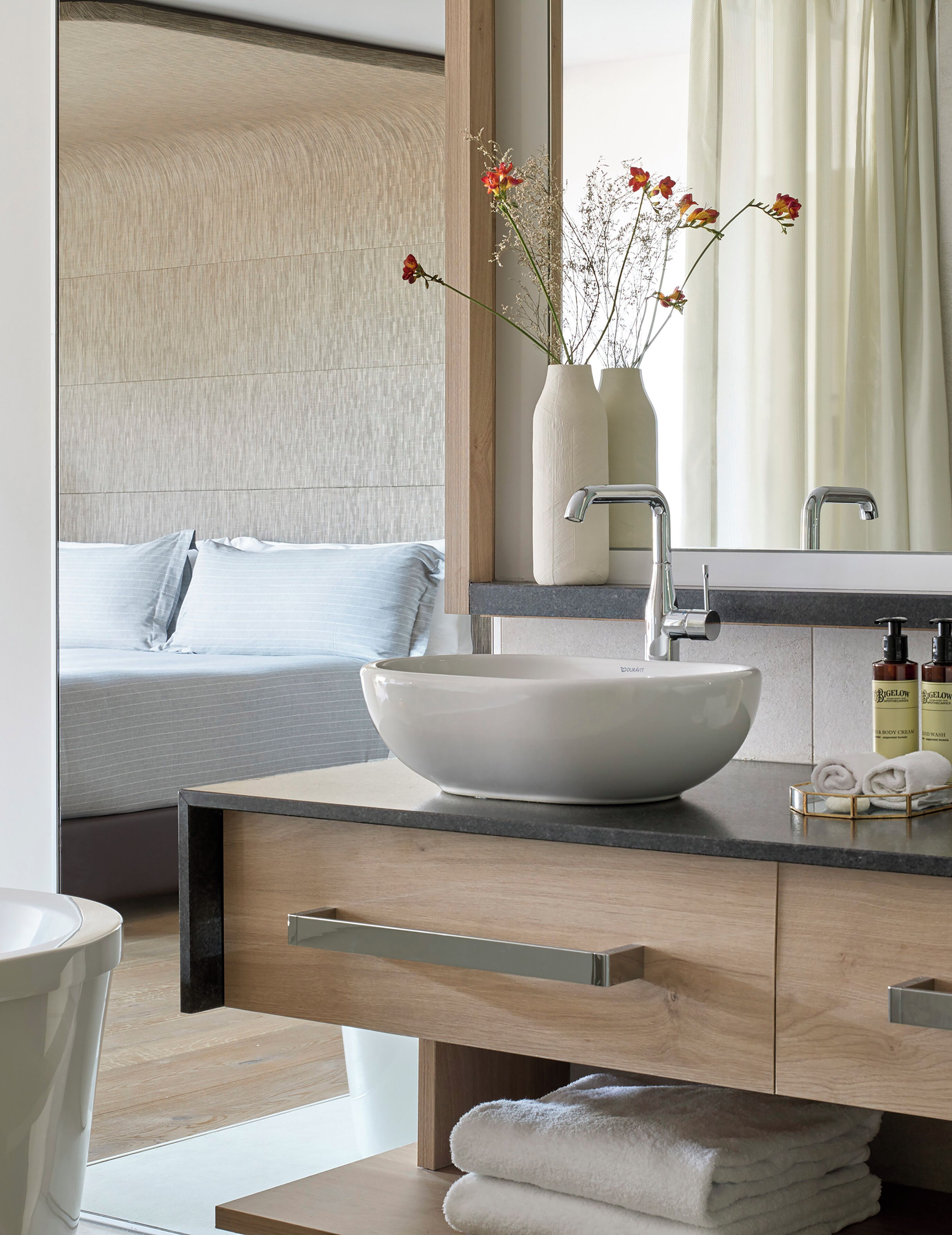 studio me + suite plaza cataluña view | bathroom | hair dryer, bathrobes, slippers, towels