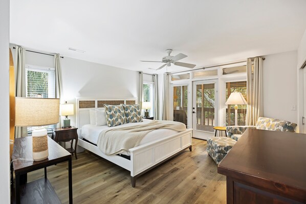 5 bedrooms, iron/ironing board, WiFi, bed sheets