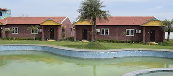 Navagiraga Resorts & Hotel