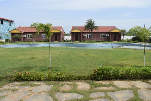 Navagiraga Resorts & Hotel
