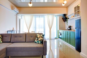 TV - Apartament Alma Zev (Mamaia-Sat)