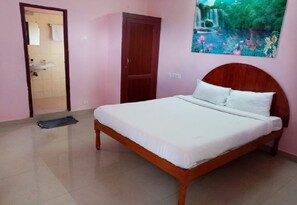 Premium bedding, rollaway beds, bed sheets - Hotel CORNER STONE (Kodaikanal)