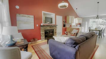 TV, fireplace, DVD player