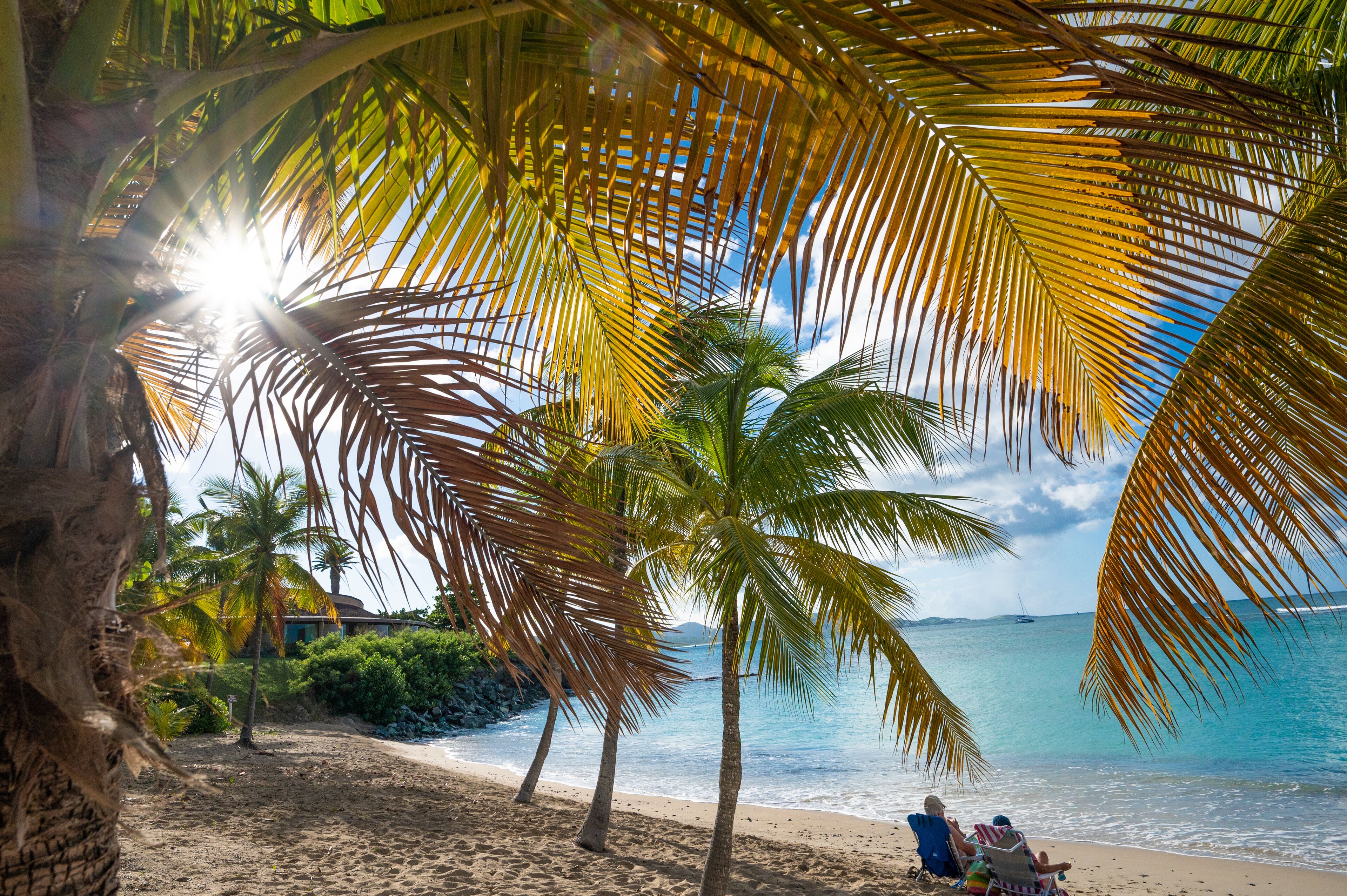 In Strandnähe, Liegestühle, Strandtücher