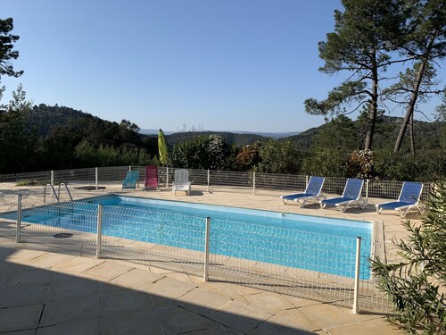 Very Nice Villa 10 minutes from Ste Maxime and 30 minutes from St Tropez