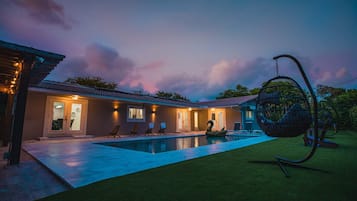 Outdoor pool, a heated pool