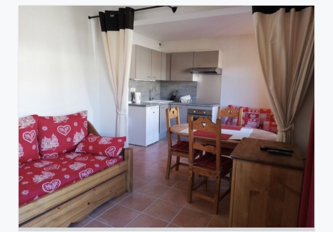 Superbe Studio Praloup 1600