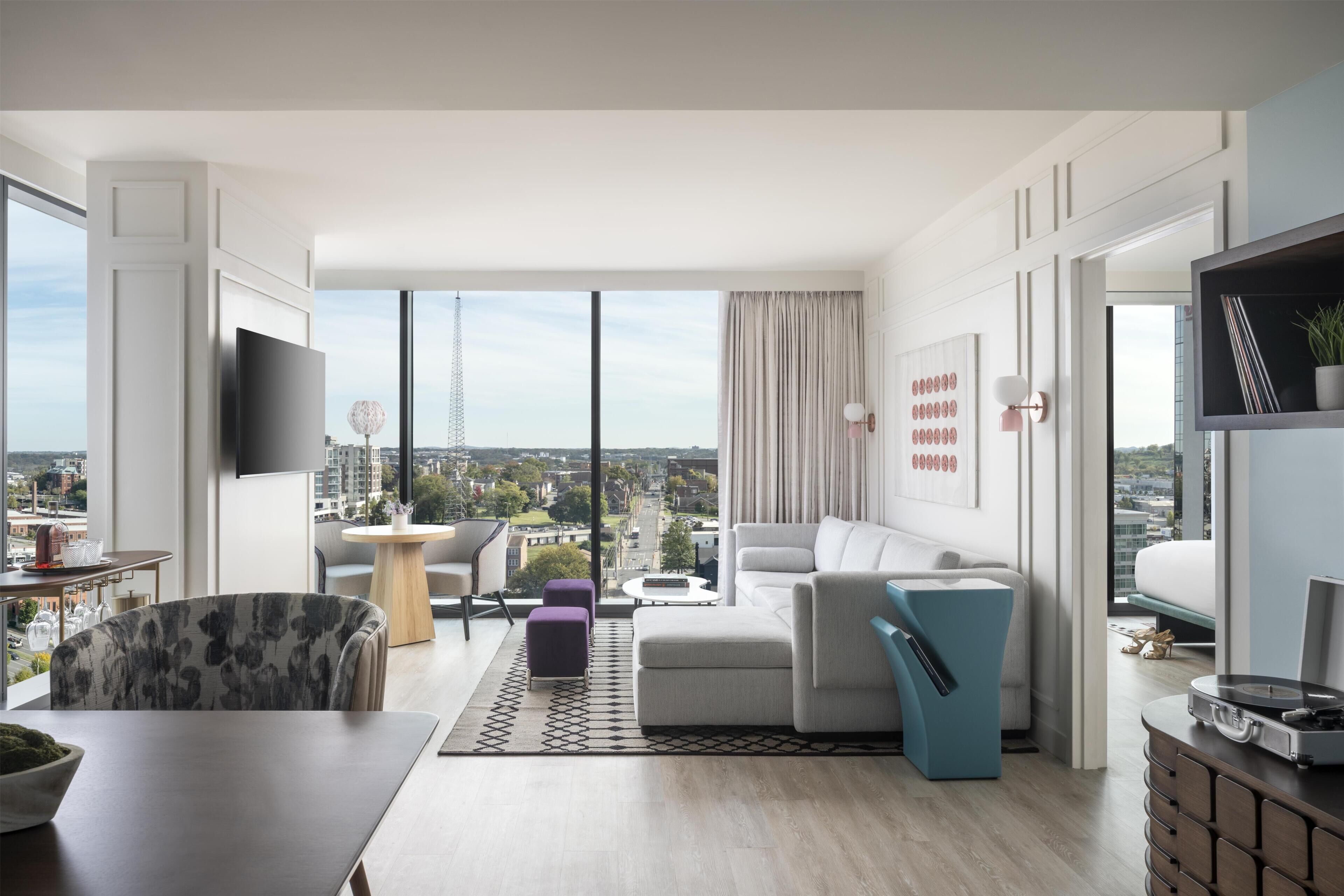 Suite, 1 King Bed | Premium bedding, in-room safe, desk, laptop workspace