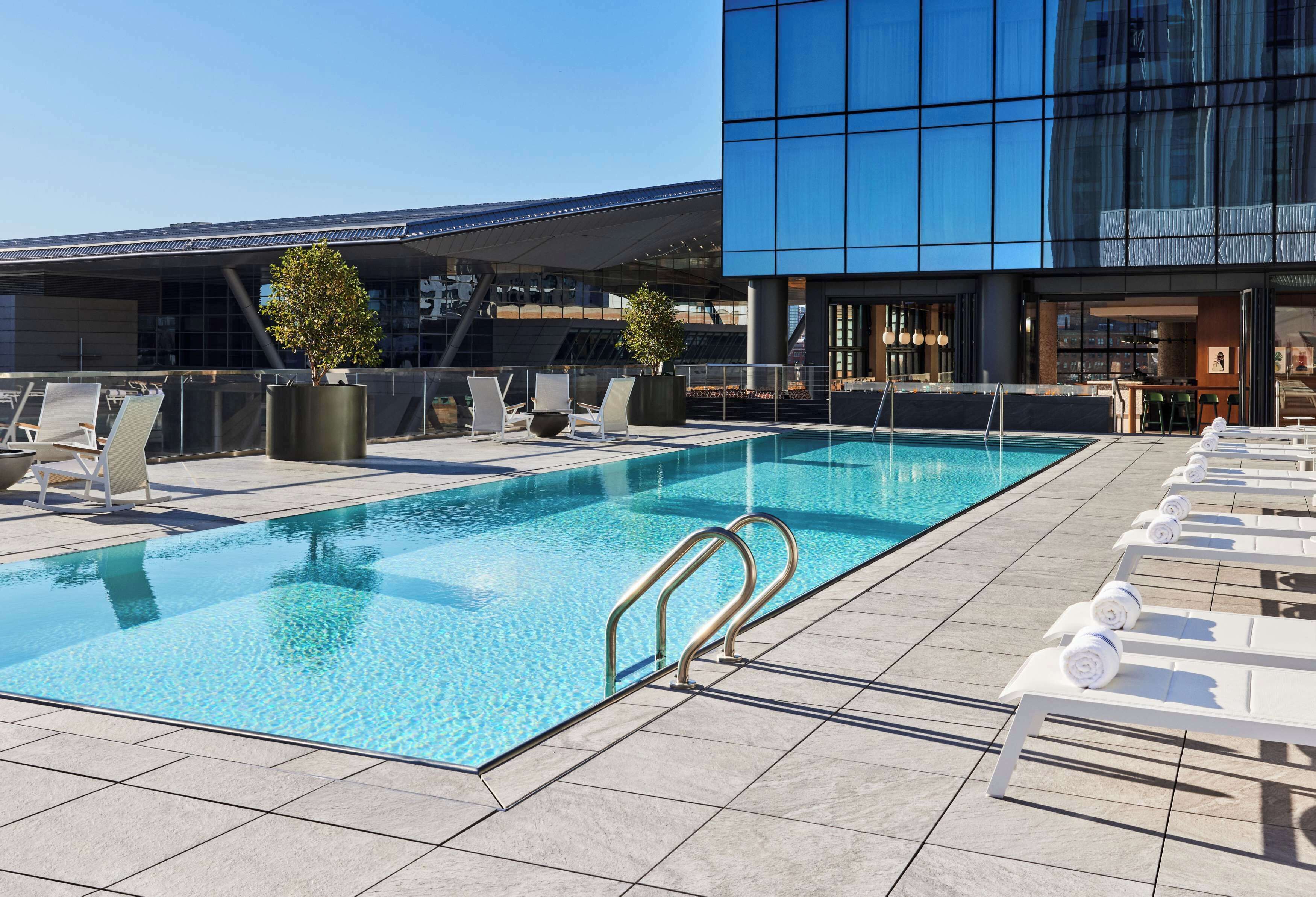 Outdoor pool, sun loungers