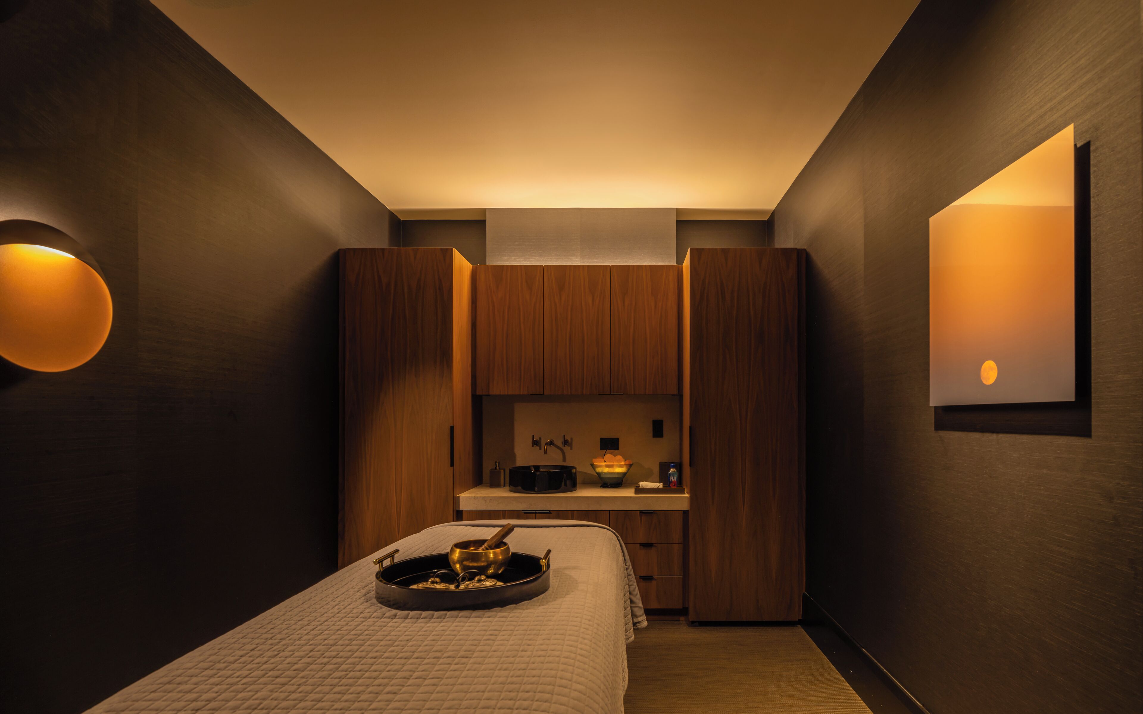 커플 트리트먼트룸, 전신 트리트먼트, 페이셜 트리트먼트, 매니큐어/페디큐어