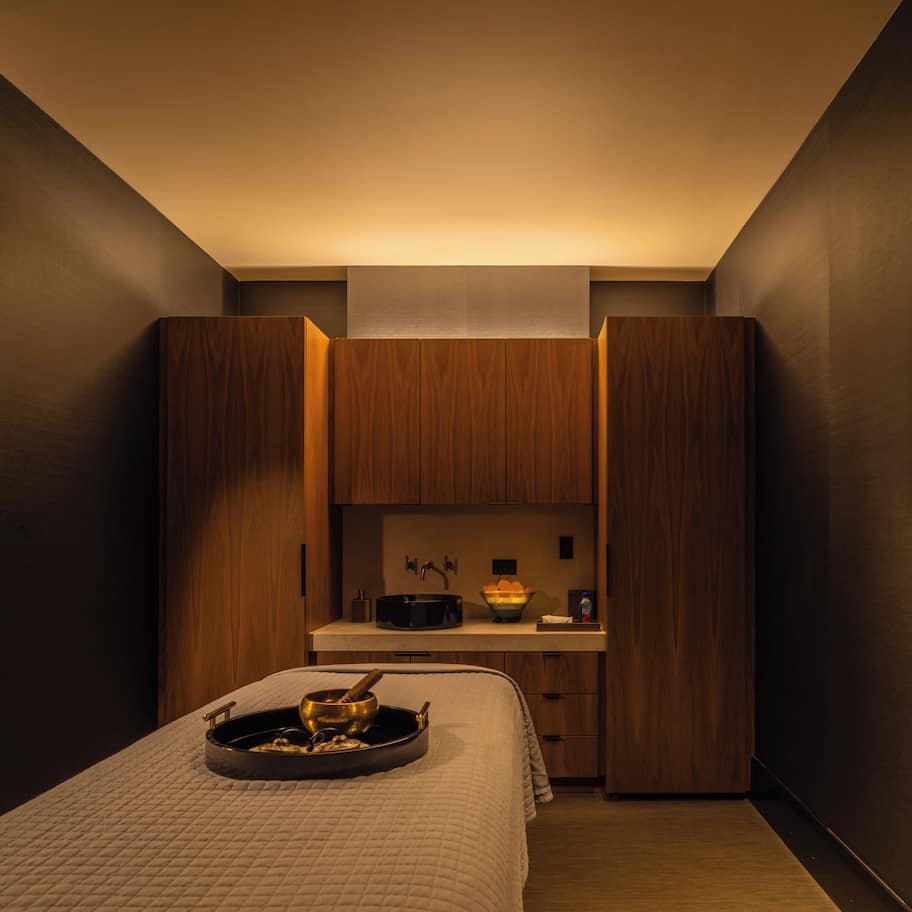 Couples treatment rooms, body treatments, facials