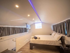 3 bedrooms, iron/ironing board, free WiFi, bed sheets - Luxury 3BR Penthouse, 300m from beach! (Sosúa)