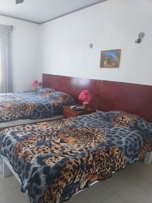 2 bedrooms, WiFi - La Casa del Deportista (MERIDA, YUCATAN)