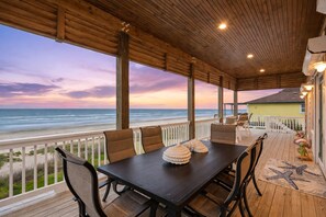 Outdoor dining - Beachfront Sleeps 14 | Hot Tub | Fire Pit and Deck (Galveston)