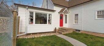 Swisher Farmhouse @ Granny Flats