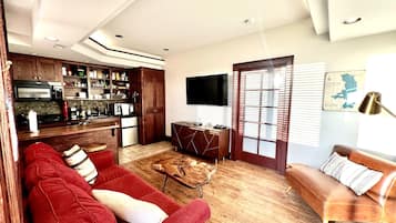 Smart TV, DVD player, books