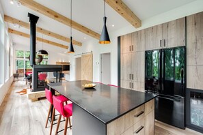 Chalet | Cuisine privée | Grand réfrigérateur, micro-ondes, four, cafetière/bouilloire