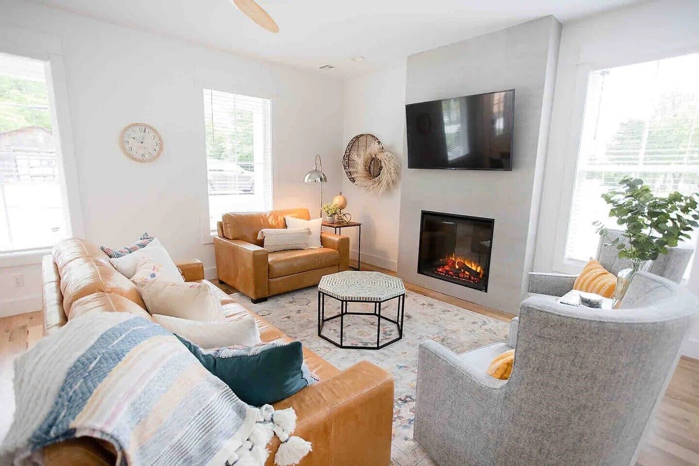 New Construction, walking distance to shops an restaurants in the Rose District!