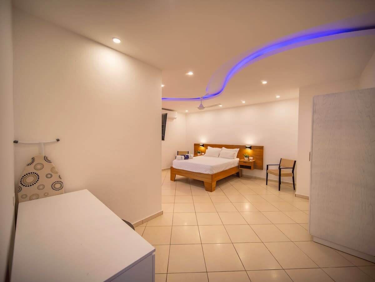 2 slaapkamers, een strijkplank/strijkijzer, gratis wifi, beddengoed