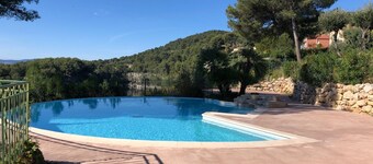 St Raphaël/Rivages du Lac/Apartment 4 pers/superb sea view/pool/wifi/climate