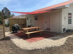 Outdoor dining - The Oyster Bed- Riverwalk Cottages Unit 204 B (Carrabelle)