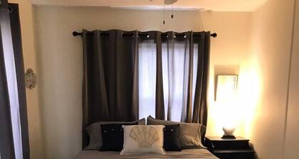 The Oyster Bed- Riverwalk Cottages Unit 204 B