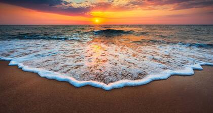 HEATED Saltwater POOL, Harry Potter, BBQ, Lake, Fishing, Gazebo, Games & Firepit