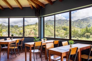 Free daily cooked-to-order breakfast